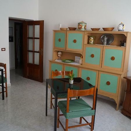 Bed And Breakfast Hibiscus Альгеро Экстерьер фото